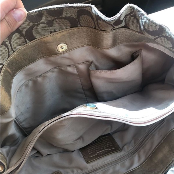 Coach purse - Picture 3 of 3